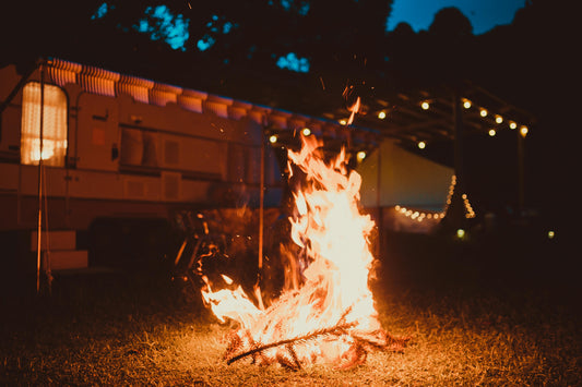Backyard Camping: Ultimate Guide to Fun, Safe and Affordable Garden Adventures