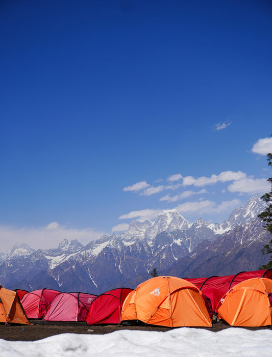 Camping in the Snow: Essential Tips, Gear, and Top Destinations for Winter Adventures