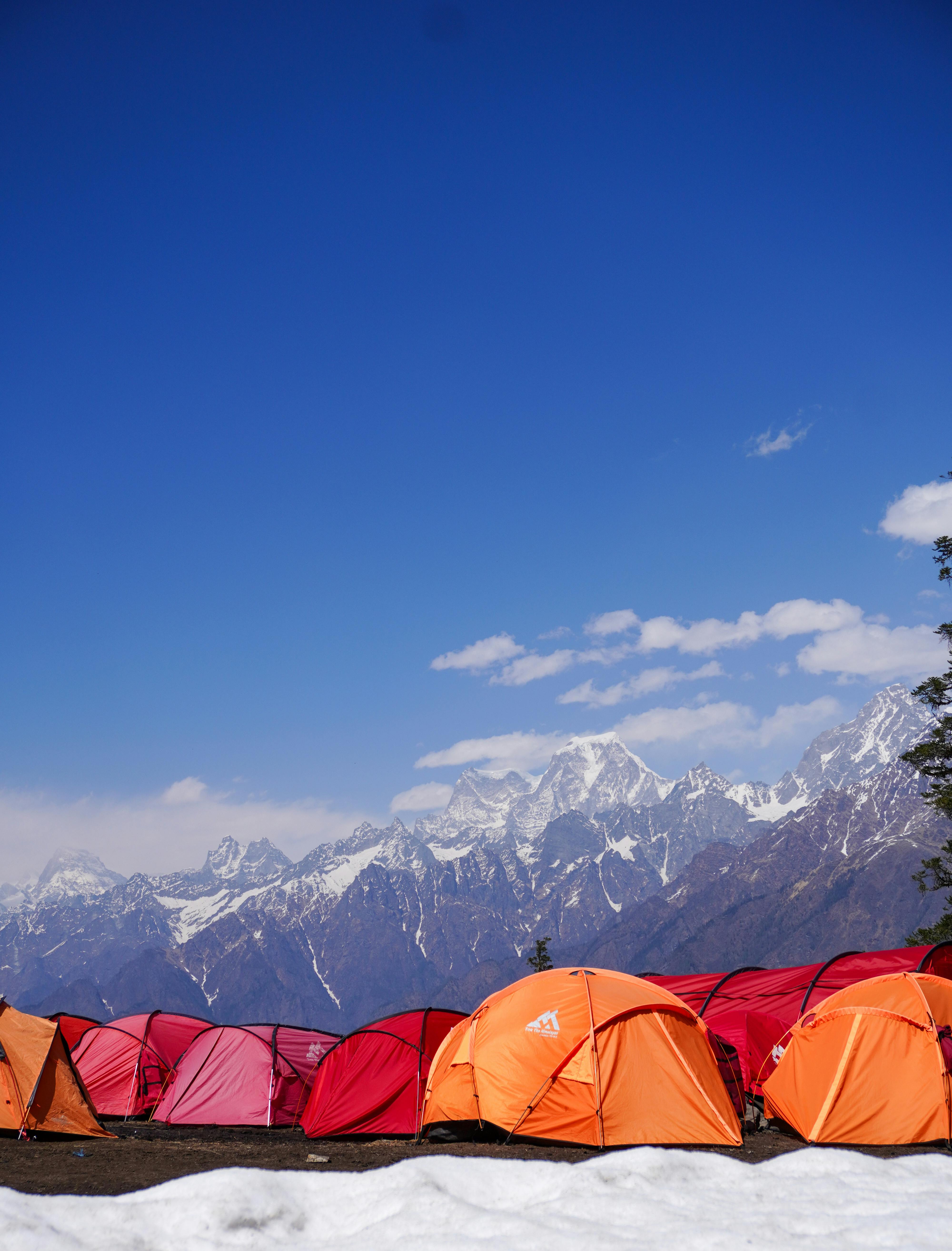 Camping in the Snow: Essential Tips, Gear, and Top Destinations for Winter Adventures